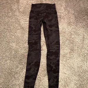 Camo lululemon leggings